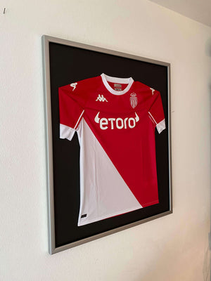 un maillot encadré de l'as monaco