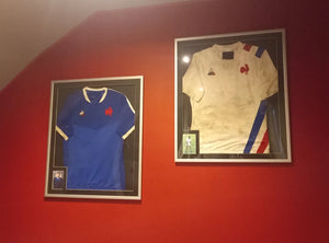 maillots de rugby encadrés